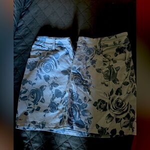 FLORAL PRINT MINI SKIRT